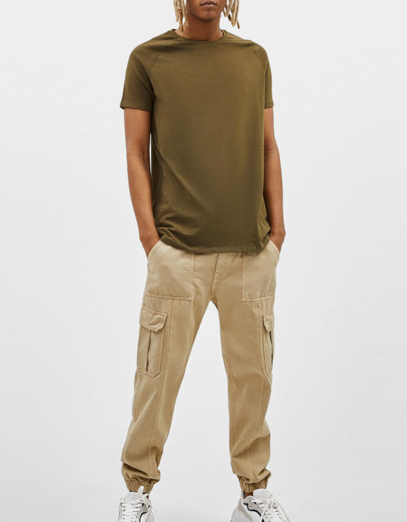 Raglan sleeve T-shirt